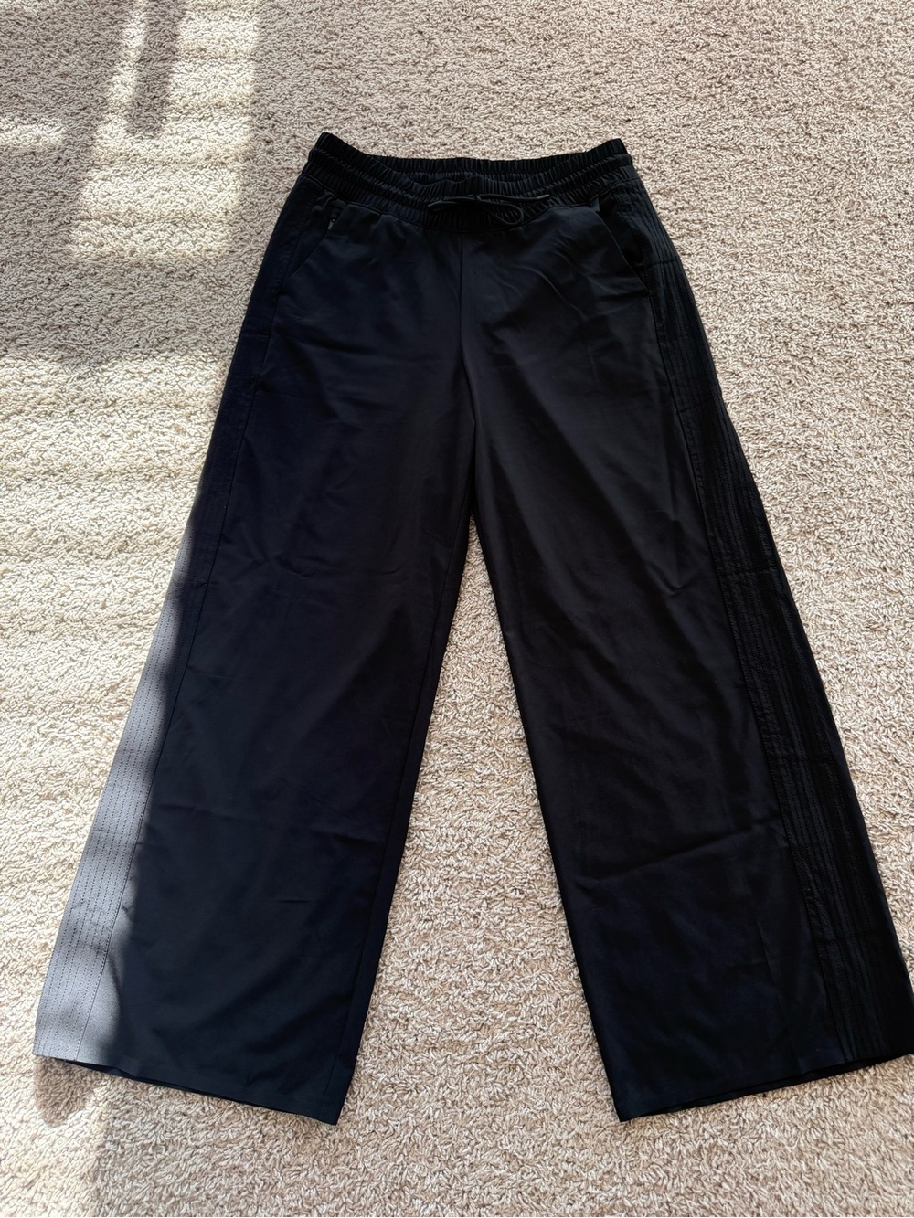 Athleta Avenue Wide Leg Crop Pants, Black, Size 10 Tall